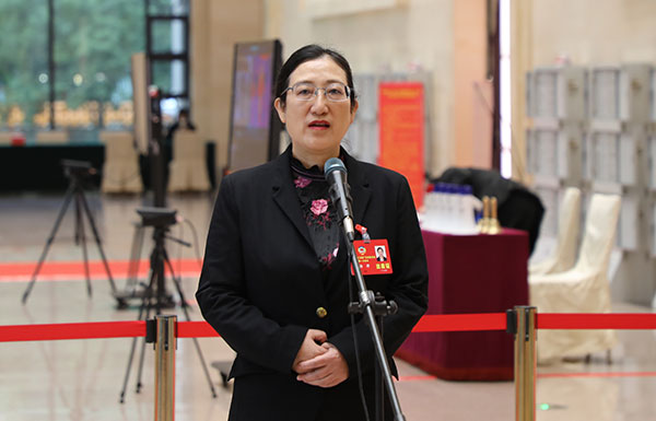 省政協(xié)委員、廣東外語外貿(mào)大學(xué)法學(xué)院副院長楊樺:促進高校畢業(yè)生高質(zhì)量充分就業(yè)